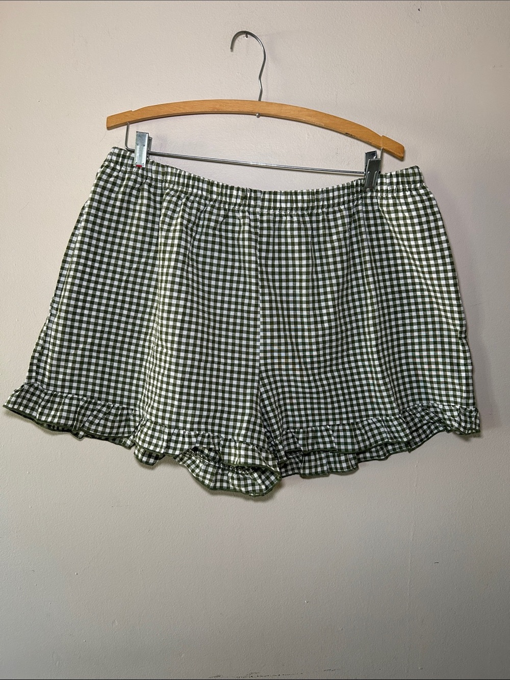 High-Waist Green Gingham Ruffle Hem Shorts